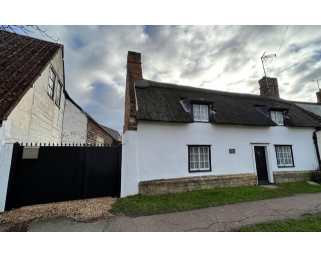 Two Storey Annex Cottenham Екстер'єр фото